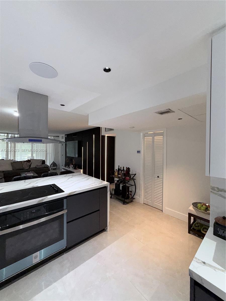 605 Oaks Drive 307 — photo 11
