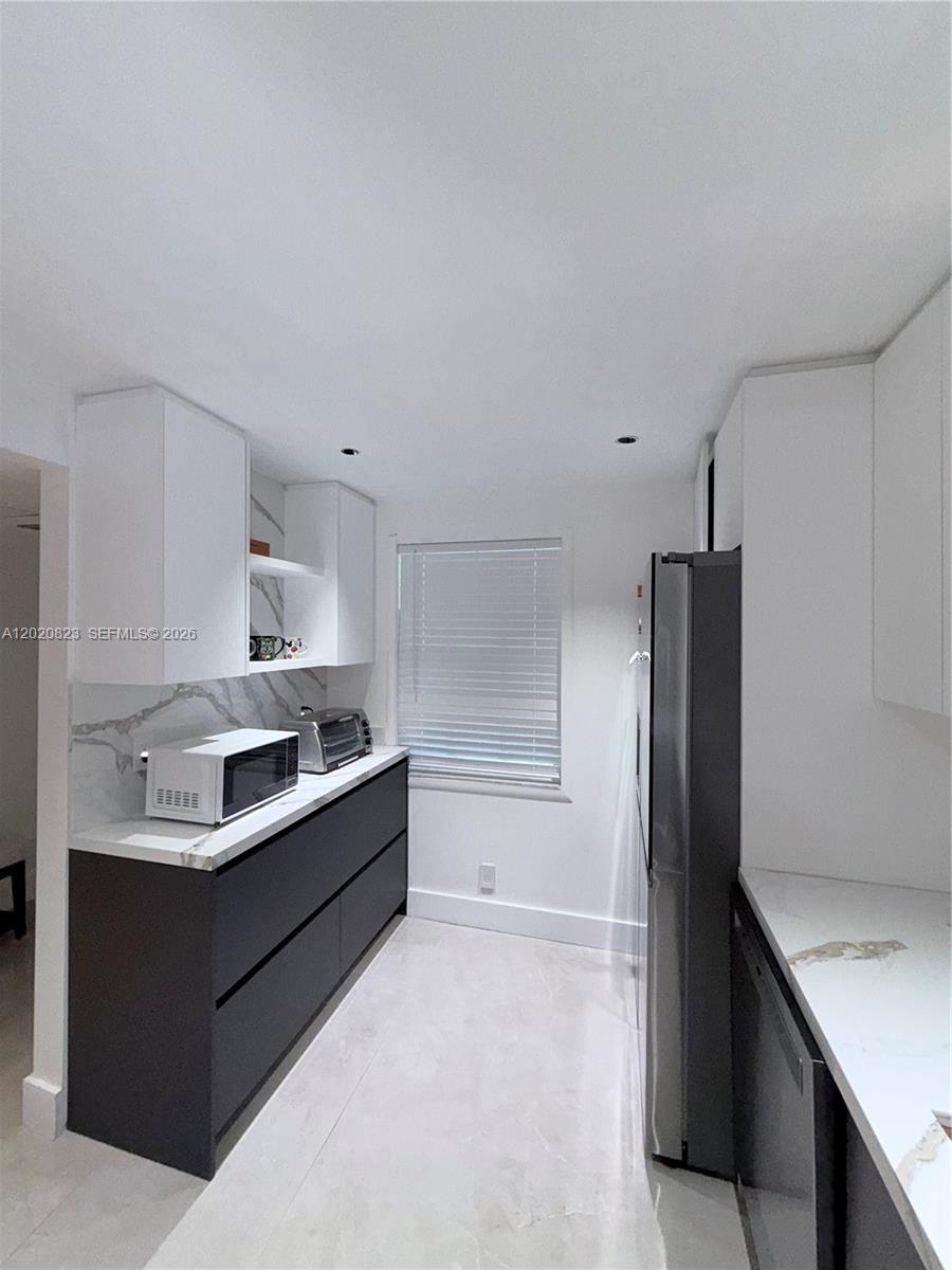 605 Oaks Drive 307 — photo 3