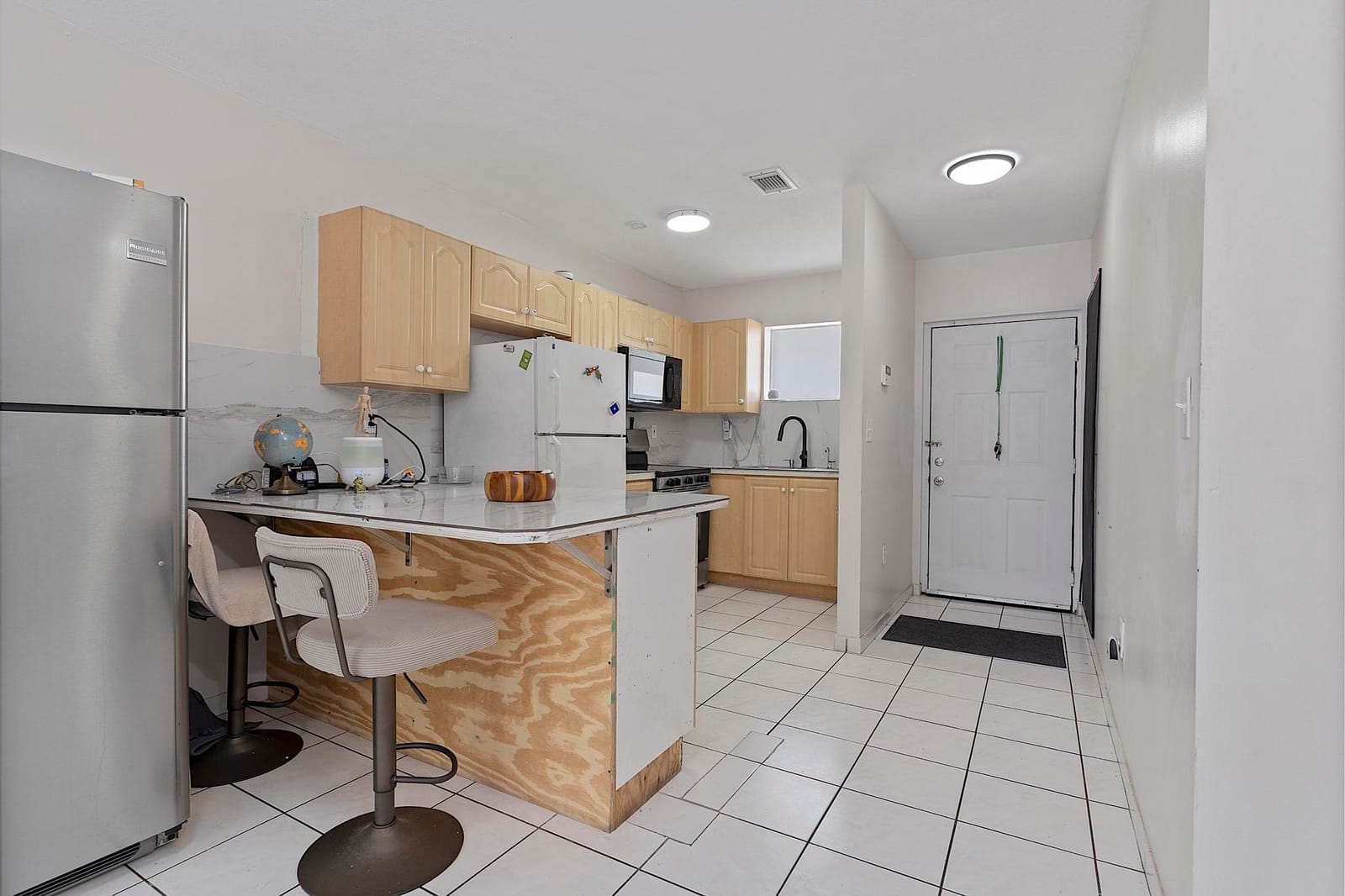 700 SE 9th Court 206, Hialeah, FL 33010 photo 13