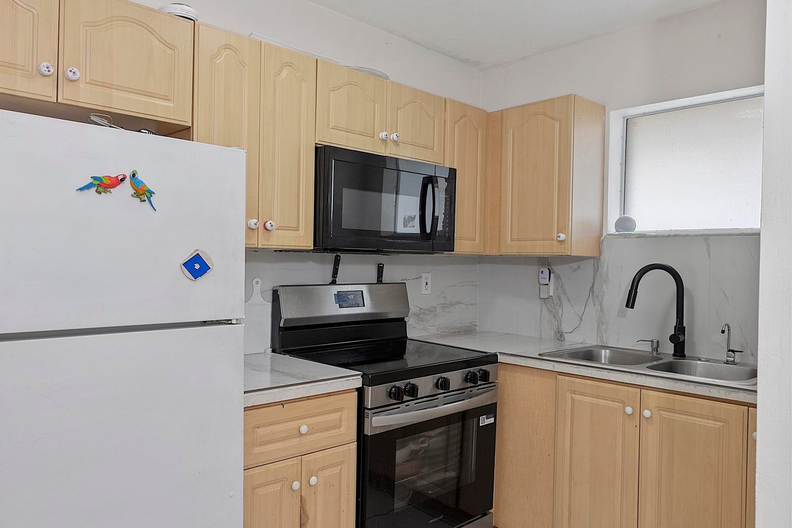 700 SE 9th Court 206, Hialeah, FL 33010 photo 15
