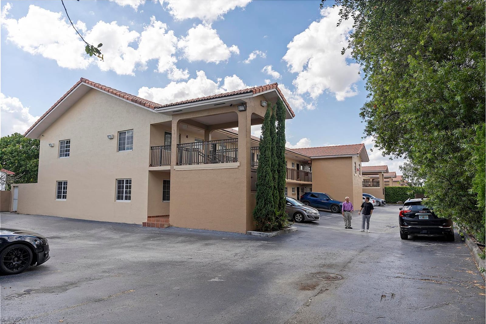 700 SE 9th Court 206, Hialeah, FL 33010 photo 3