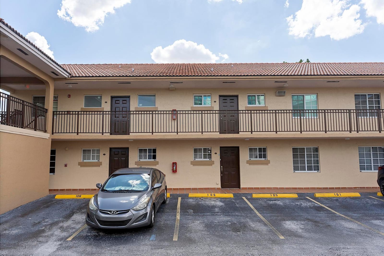 700 SE 9th Court 206, Hialeah, FL 33010 photo 4