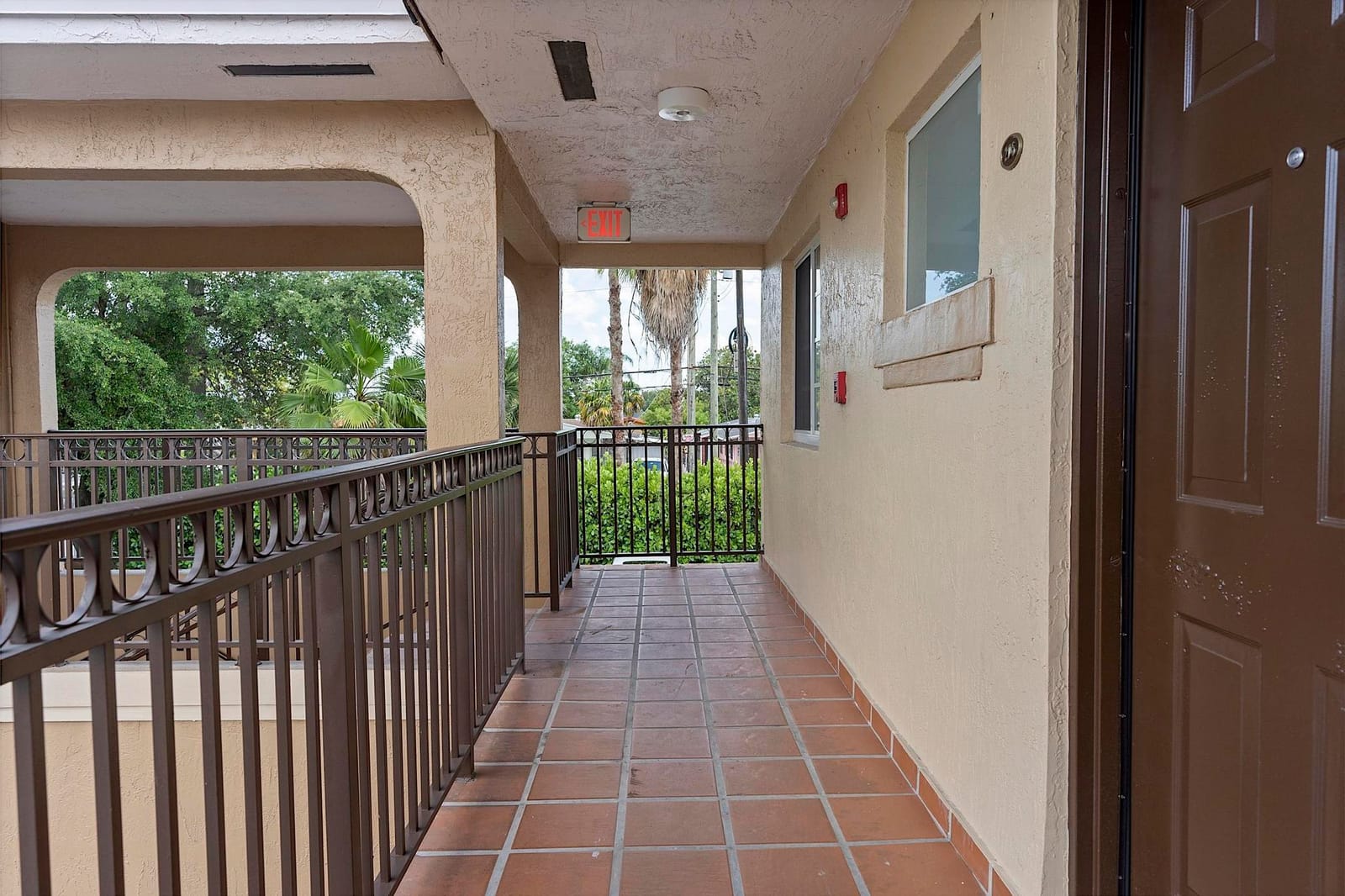 700 SE 9th Court 206, Hialeah, FL 33010 photo 7
