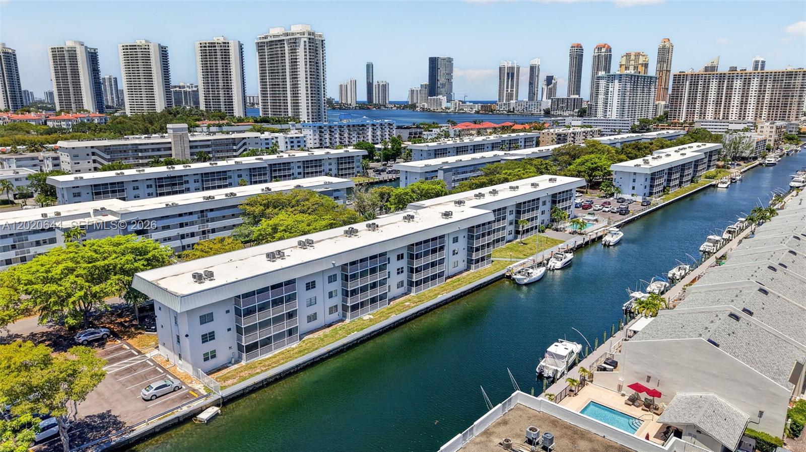 3550 NE 169th Street 407, North Miami Beach, FL 33160, North Miami Beach