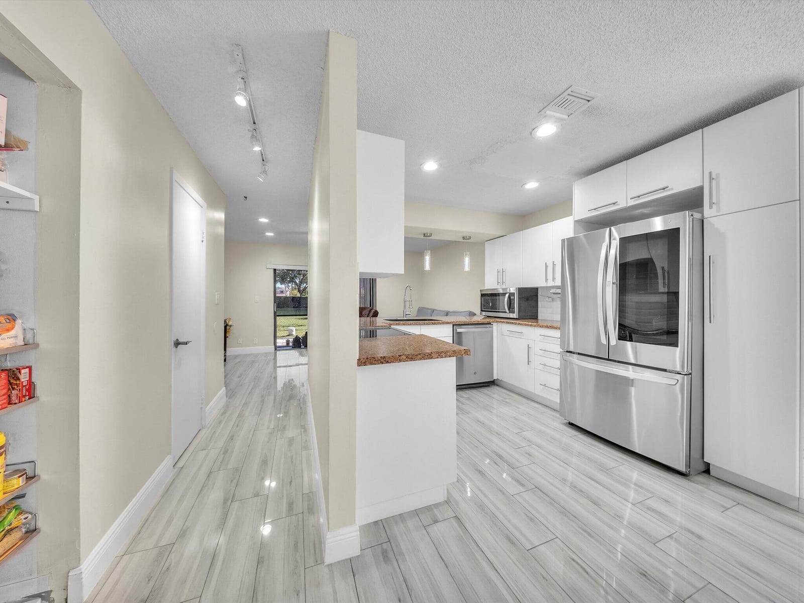 9867 Riverside Drive, Coral Springs, FL 33071 photo 7