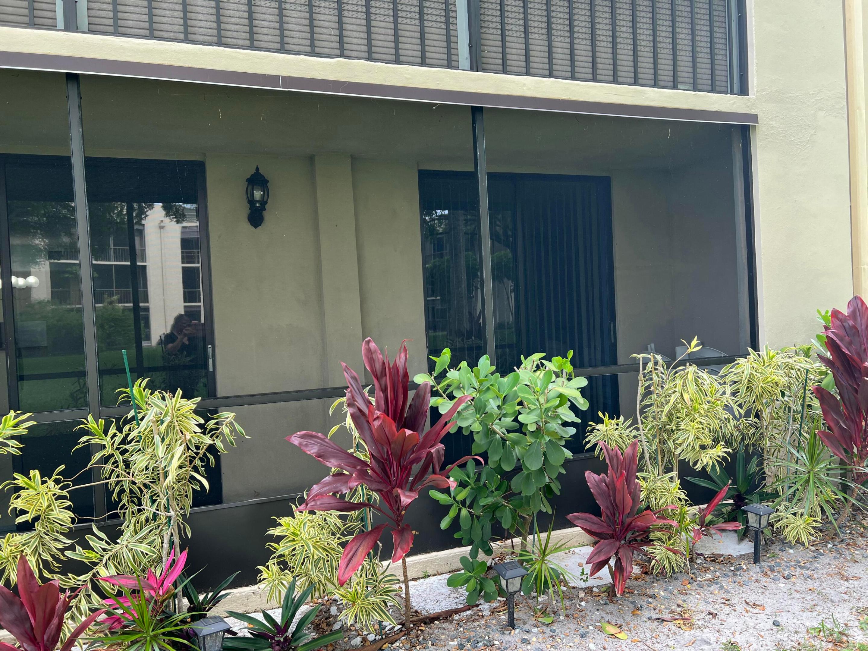 5220 Las Verdes Circle 101, Delray Beach, FL 33484, Delray Beach