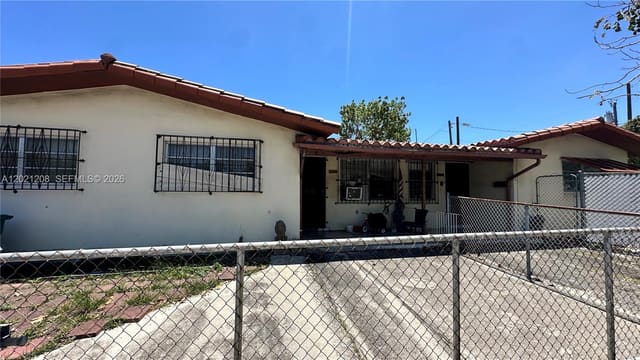 1050 SW 10th Street, sold in Lawrence Est Land Cos Sub, Miami, FL