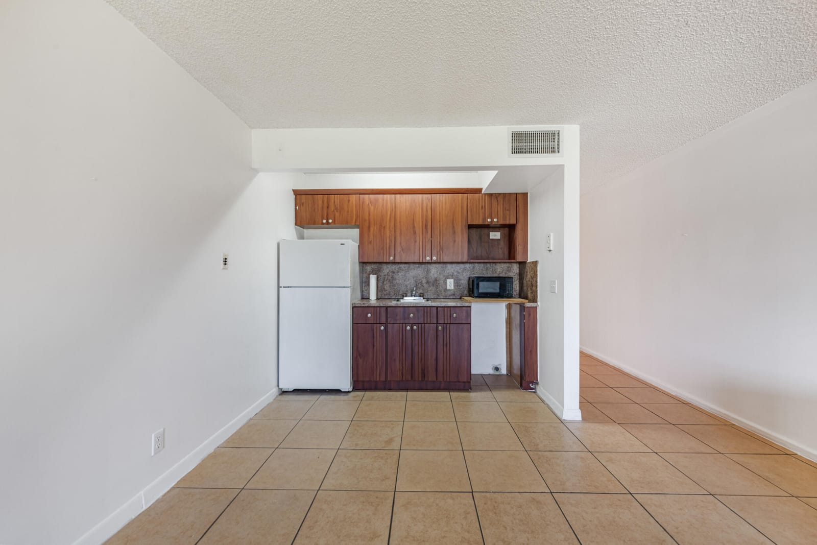 1400 SW 124th Terrace 406q, Pembroke Pines, FL 33027 photo 12