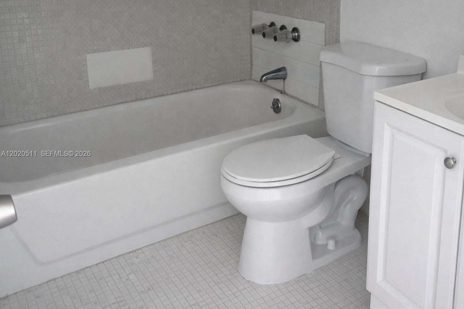 496 NW 165th D-412, Miami, FL 33169 photo 27