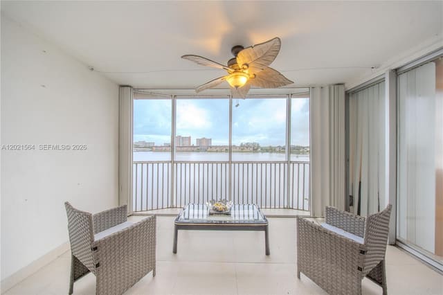 1660 NE 191st Street 410-1, Miami, FL 33179