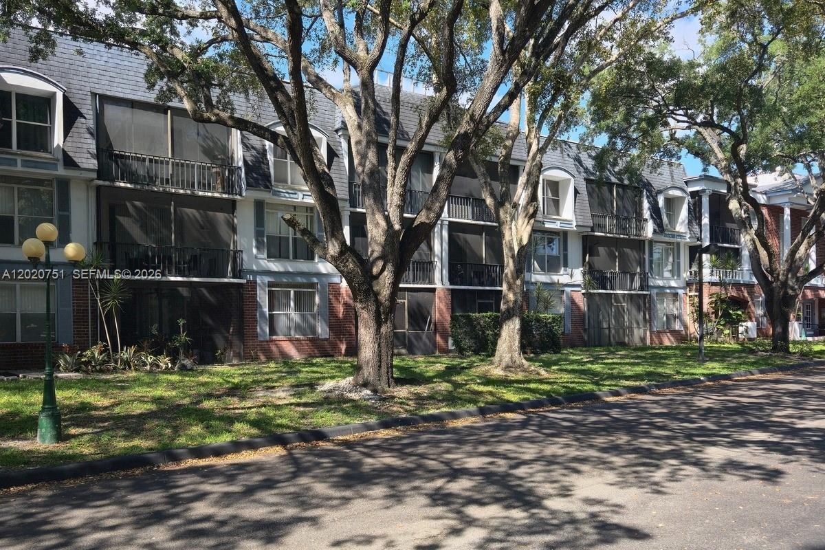 3660 Inverrary Drive 3T, Lauderhill, FL 33319, Lauderhill
