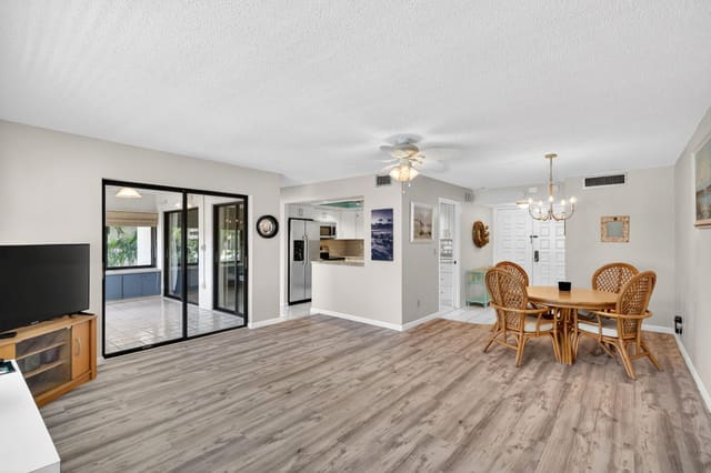 1800 SE Saint Lucie Boulevard 11-203, Stuart, FL 34996