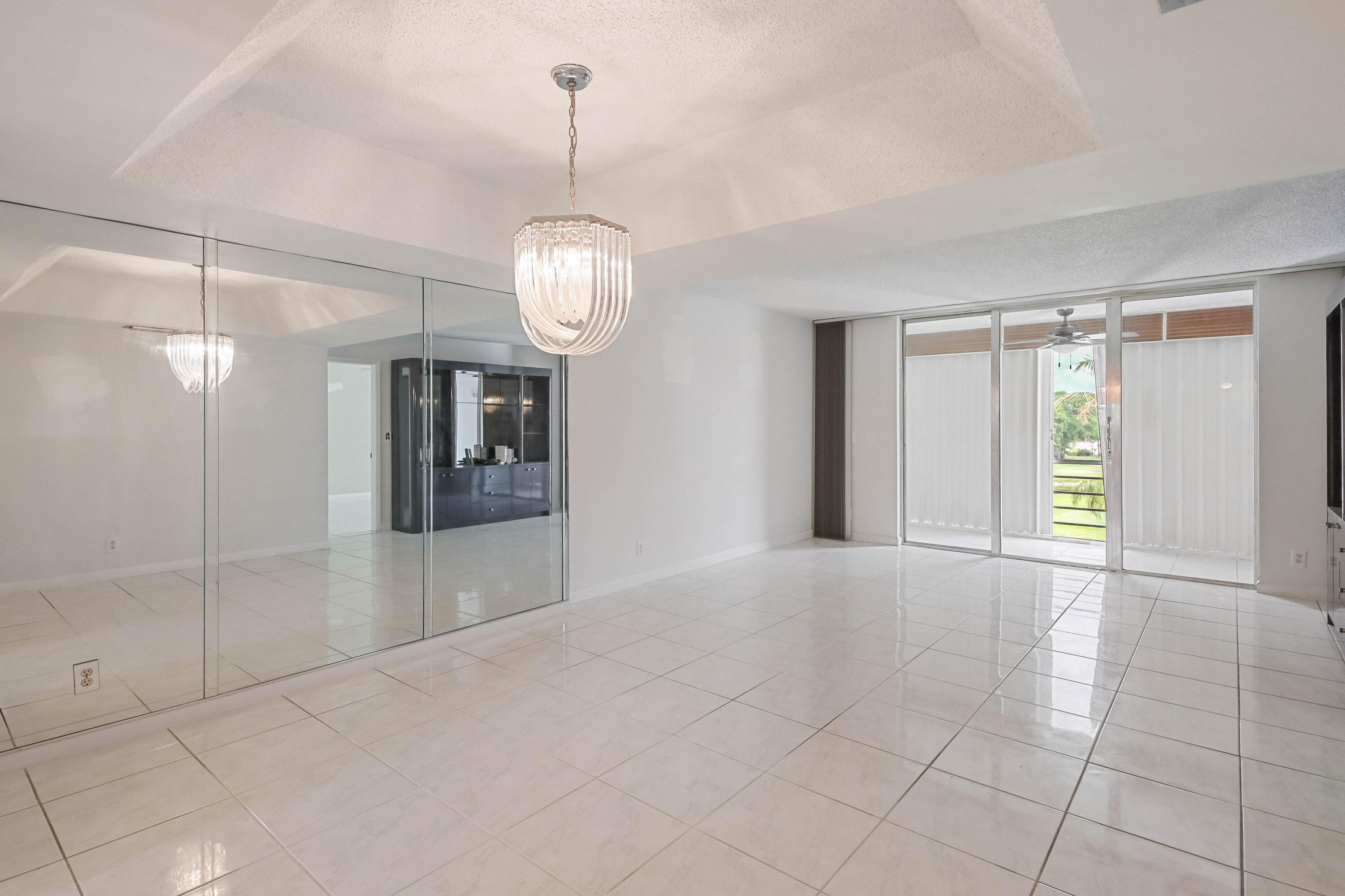 6850 10th Avenue N 406, Greenacres, FL 33467, Greenacres