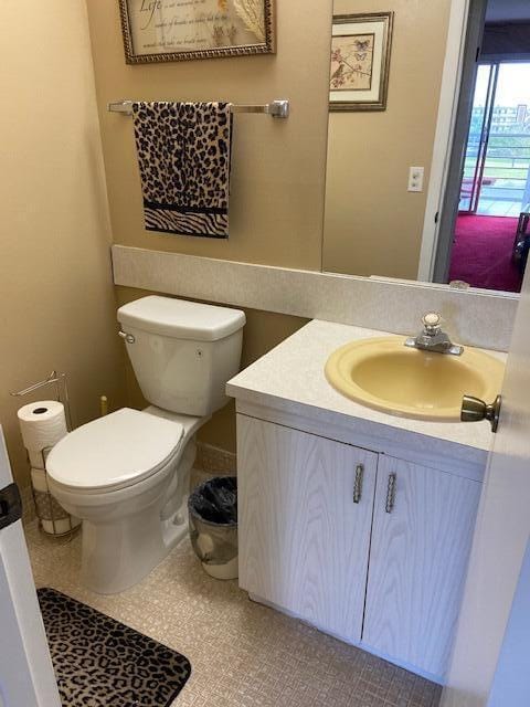 4042 Exeter C — photo 11