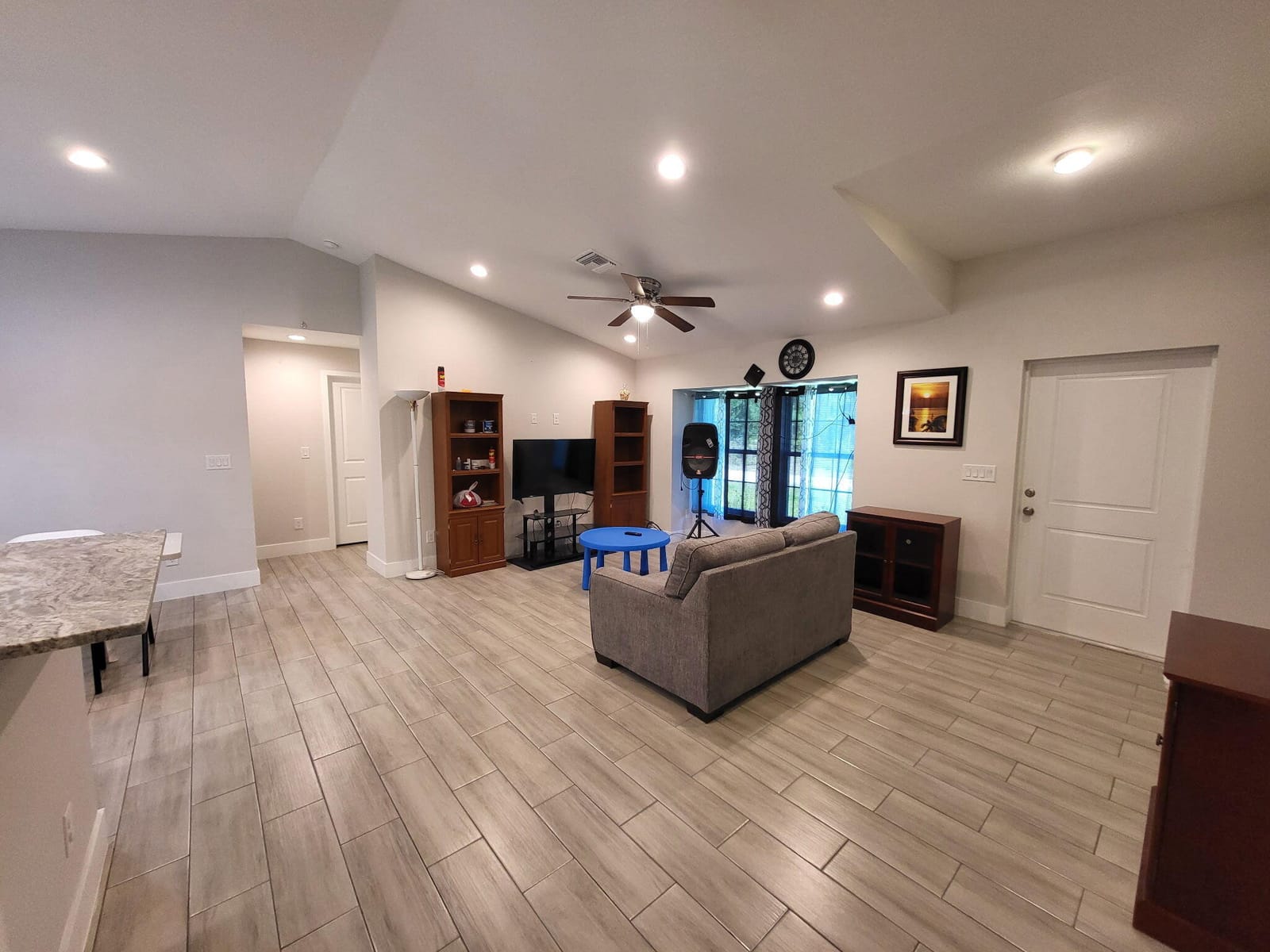 1046 S Cheney Ave Avenue S — photo 3