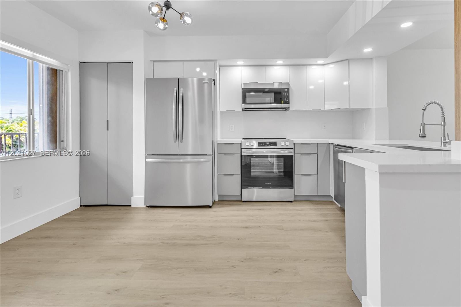 1650 SW 124th Terrace 211D, Pembroke Pines, FL 33027 photo 7