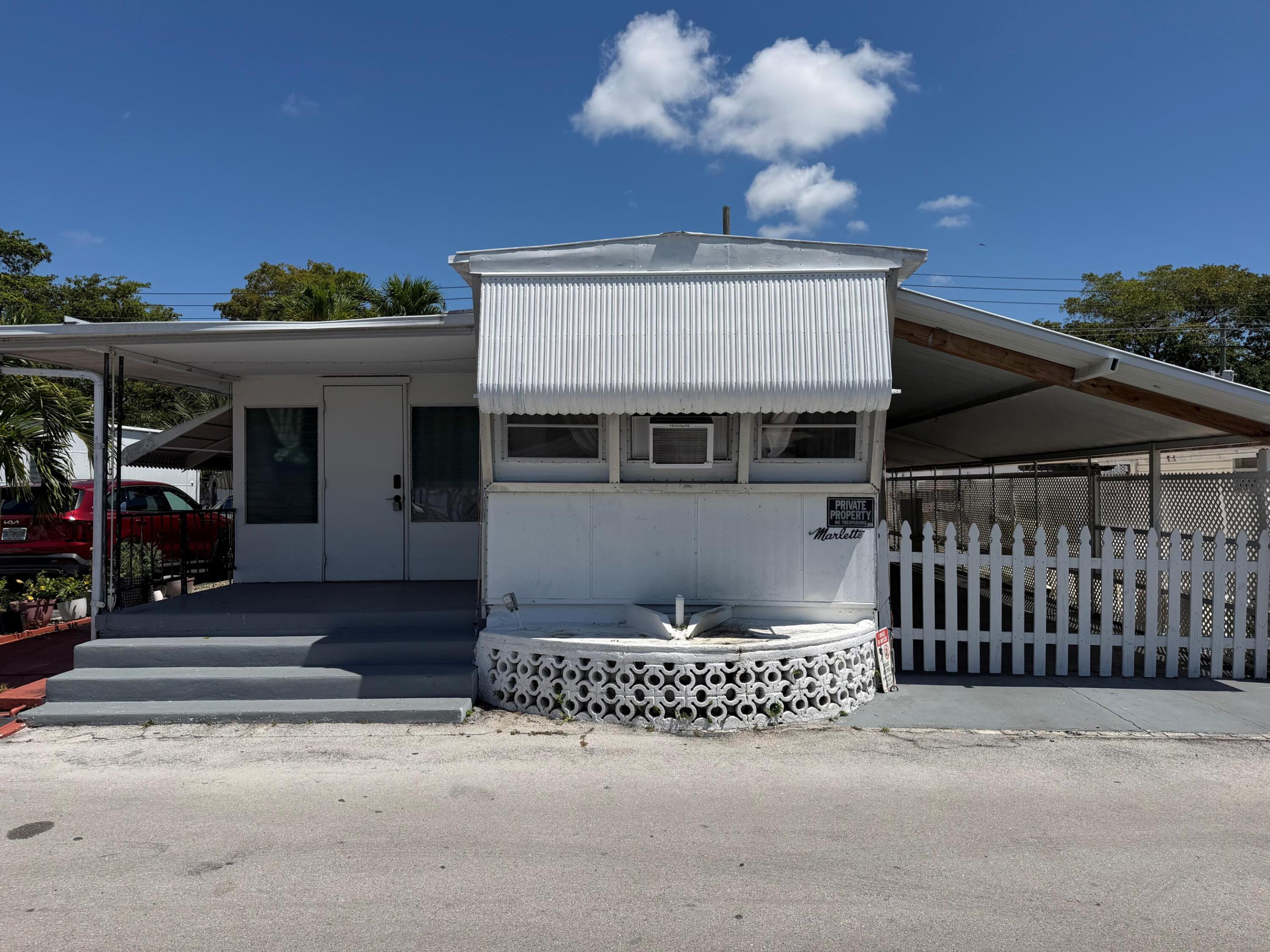 820 SW 1st Place, Hallandale Beach, FL 33009, Hallandale Beach