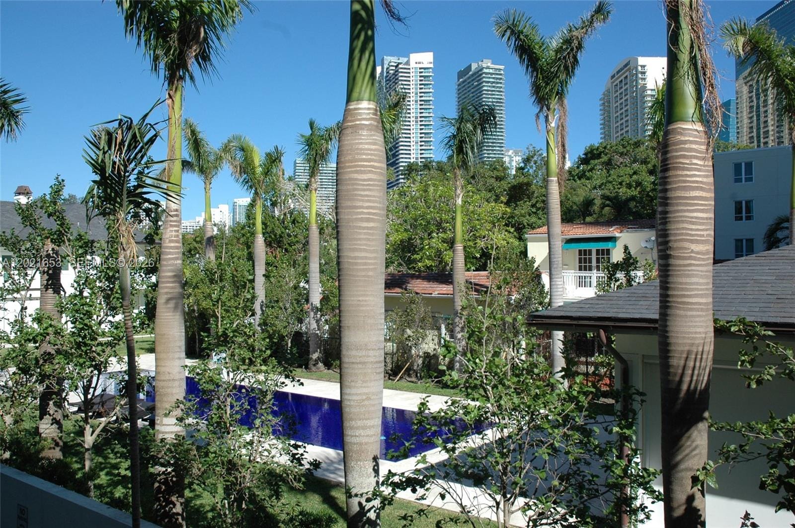 1650 Brickell Avenue 110 — photo 7