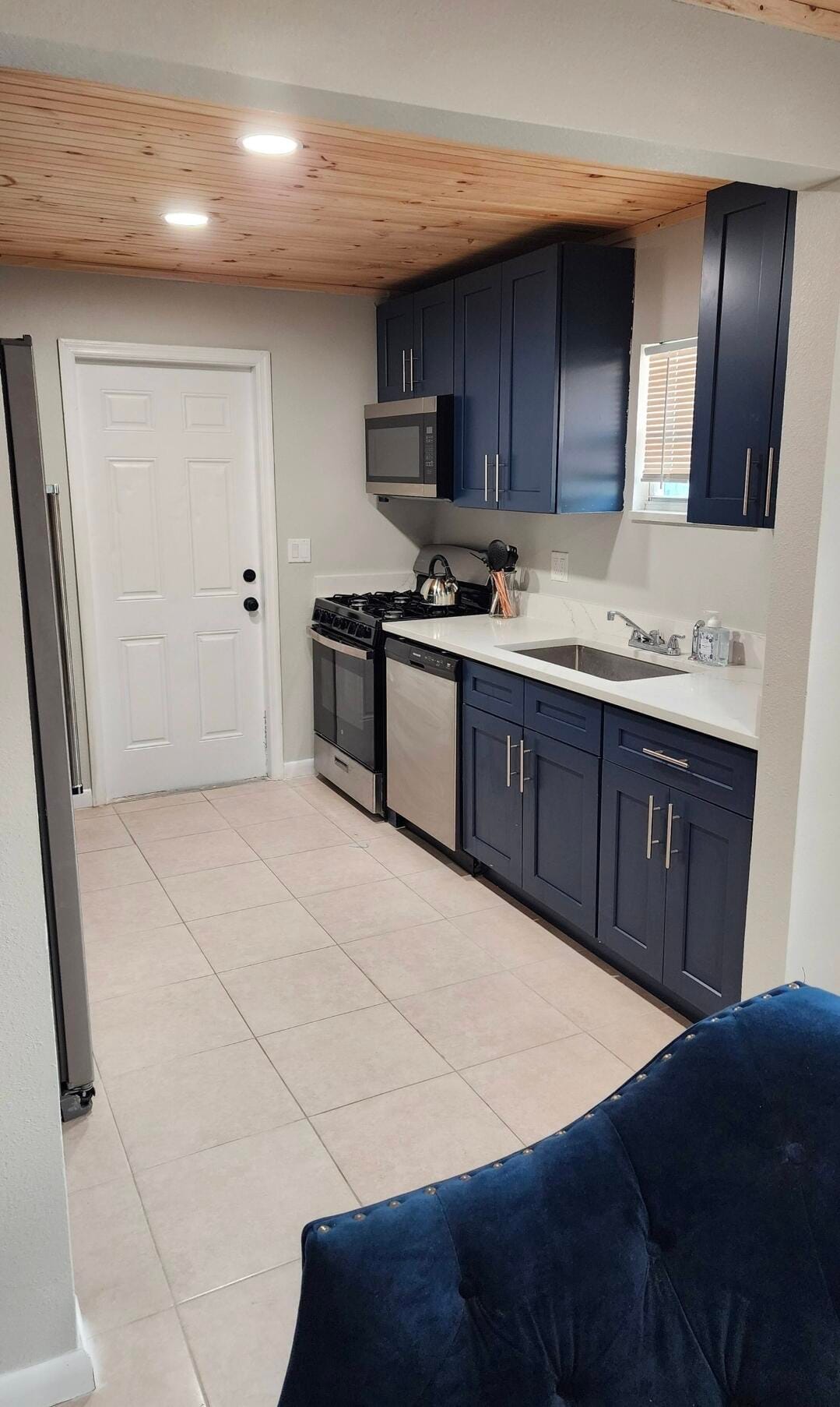 618 Hunter Street — photo 3