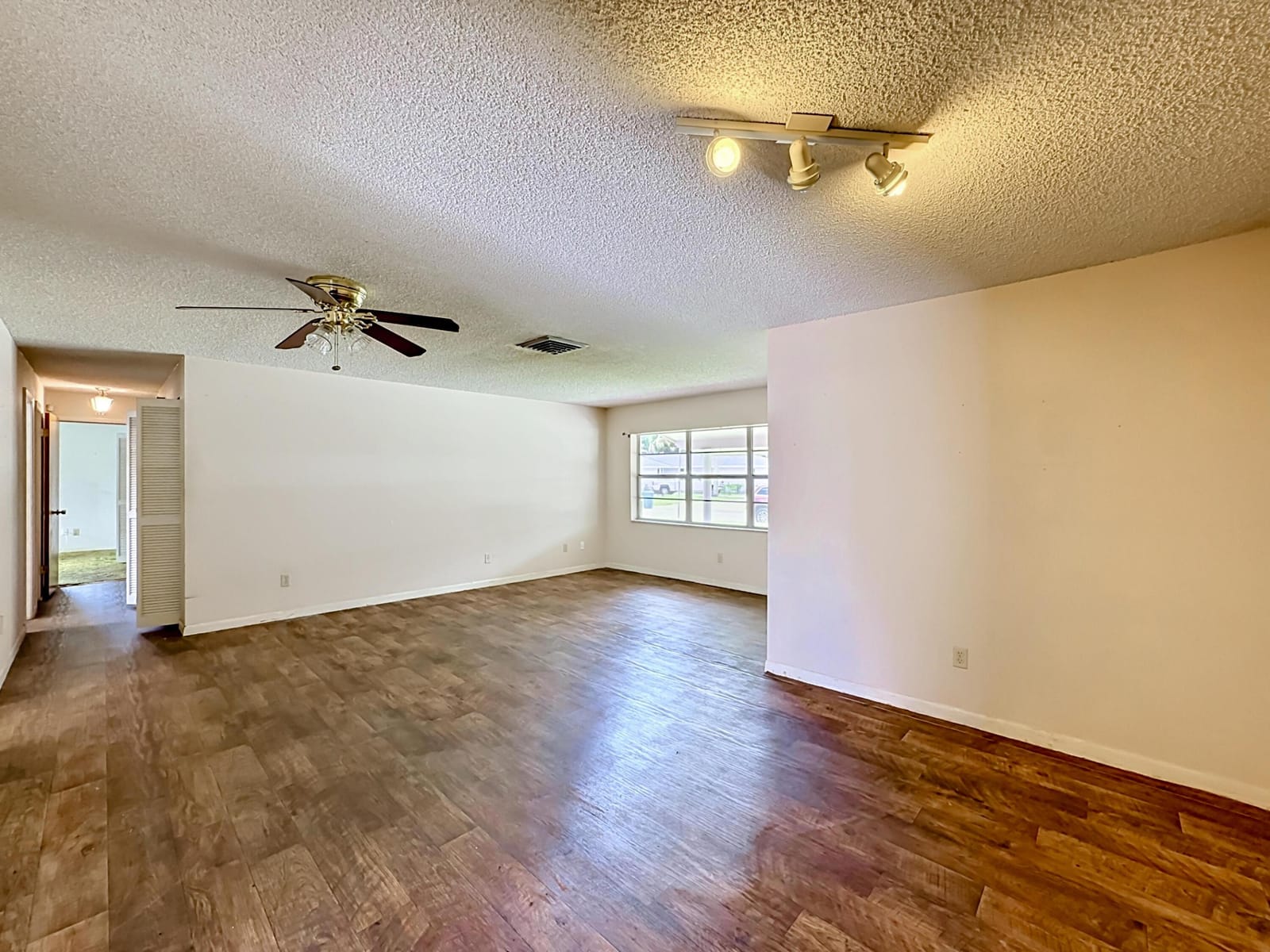 2402 Newport Drive, Fort Pierce, FL 34982 photo 15