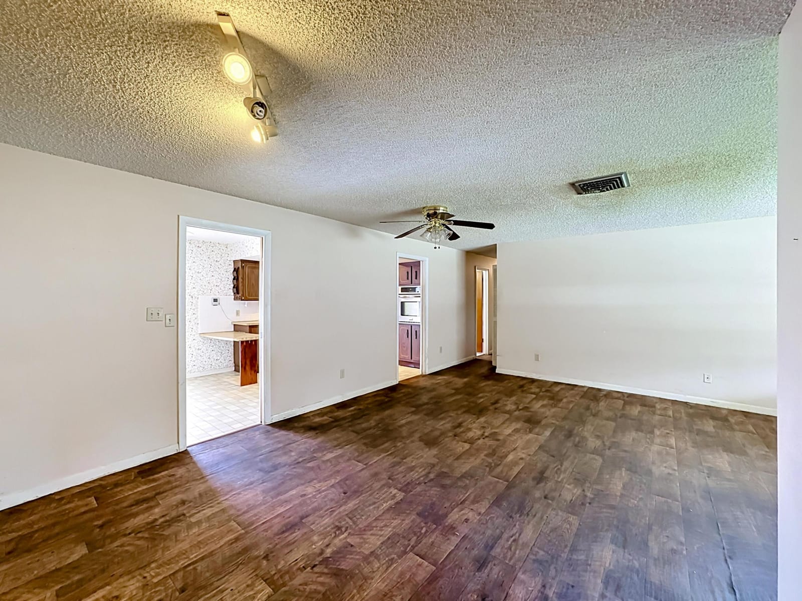 2402 Newport Drive, Fort Pierce, FL 34982 photo 16