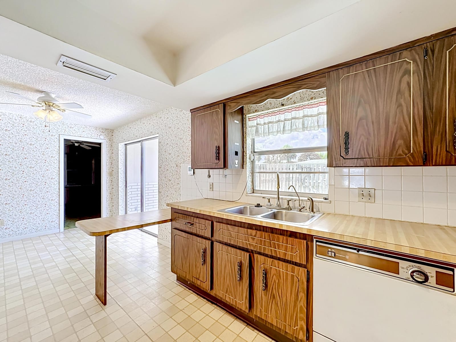 2402 Newport Drive, Fort Pierce, FL 34982 photo 19