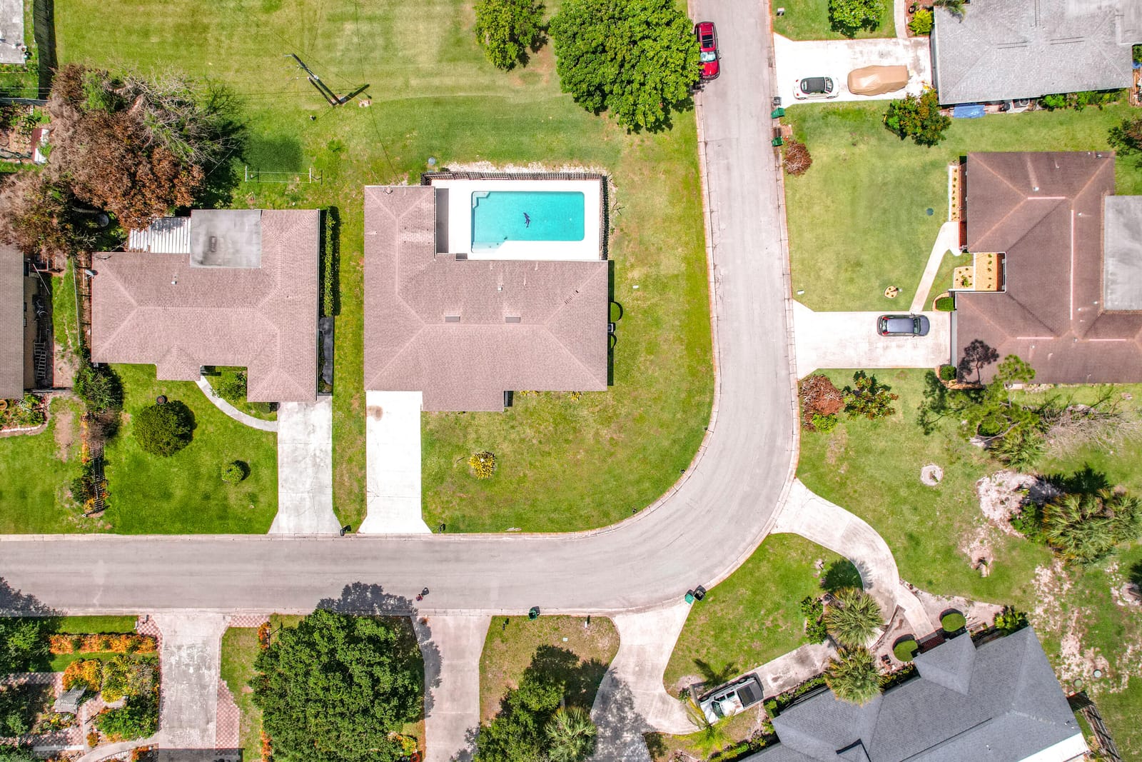 2402 Newport Drive, Fort Pierce, FL 34982 photo 3