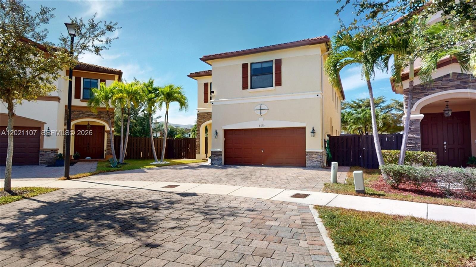 8610 NW 101st Place — photo 3
