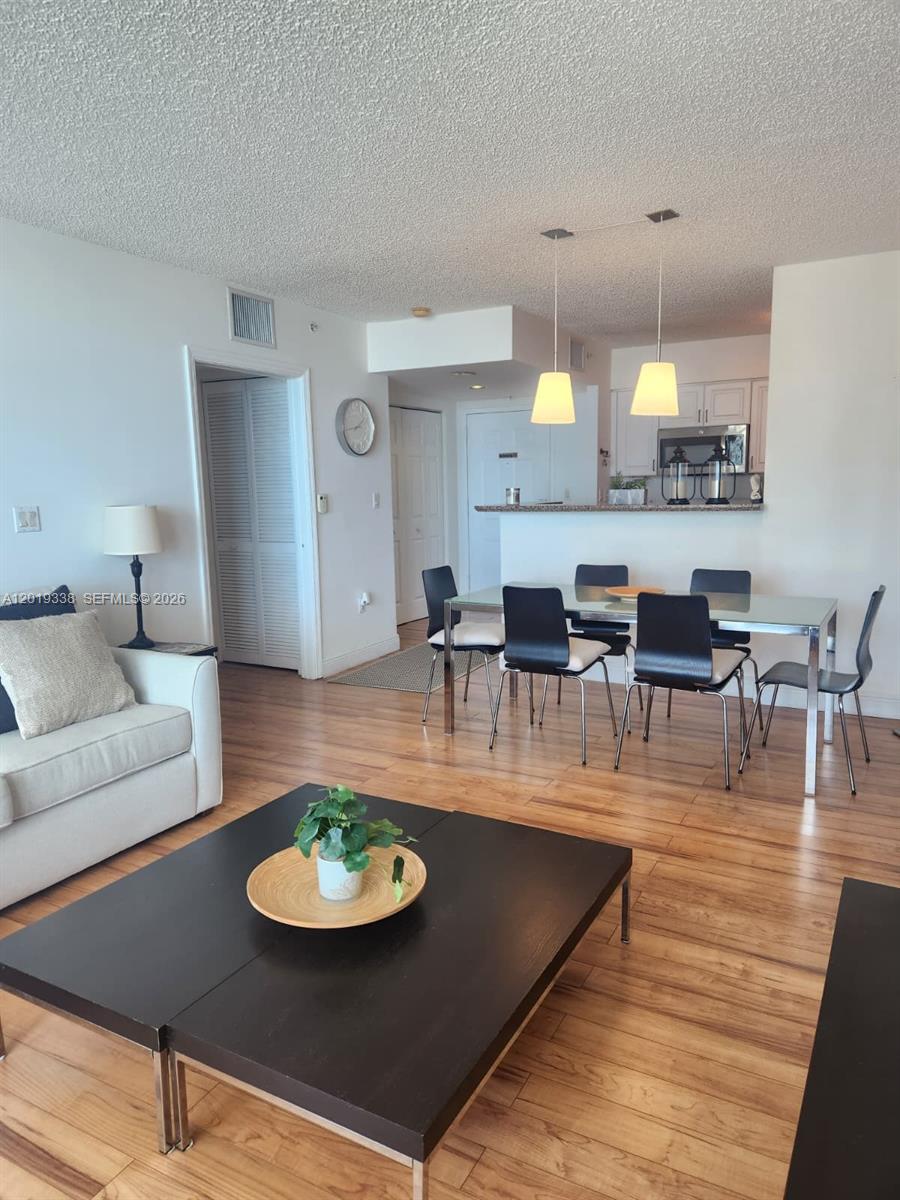 1155 Brickell Bay Drive 1807, Miami, FL 33131, Miami
