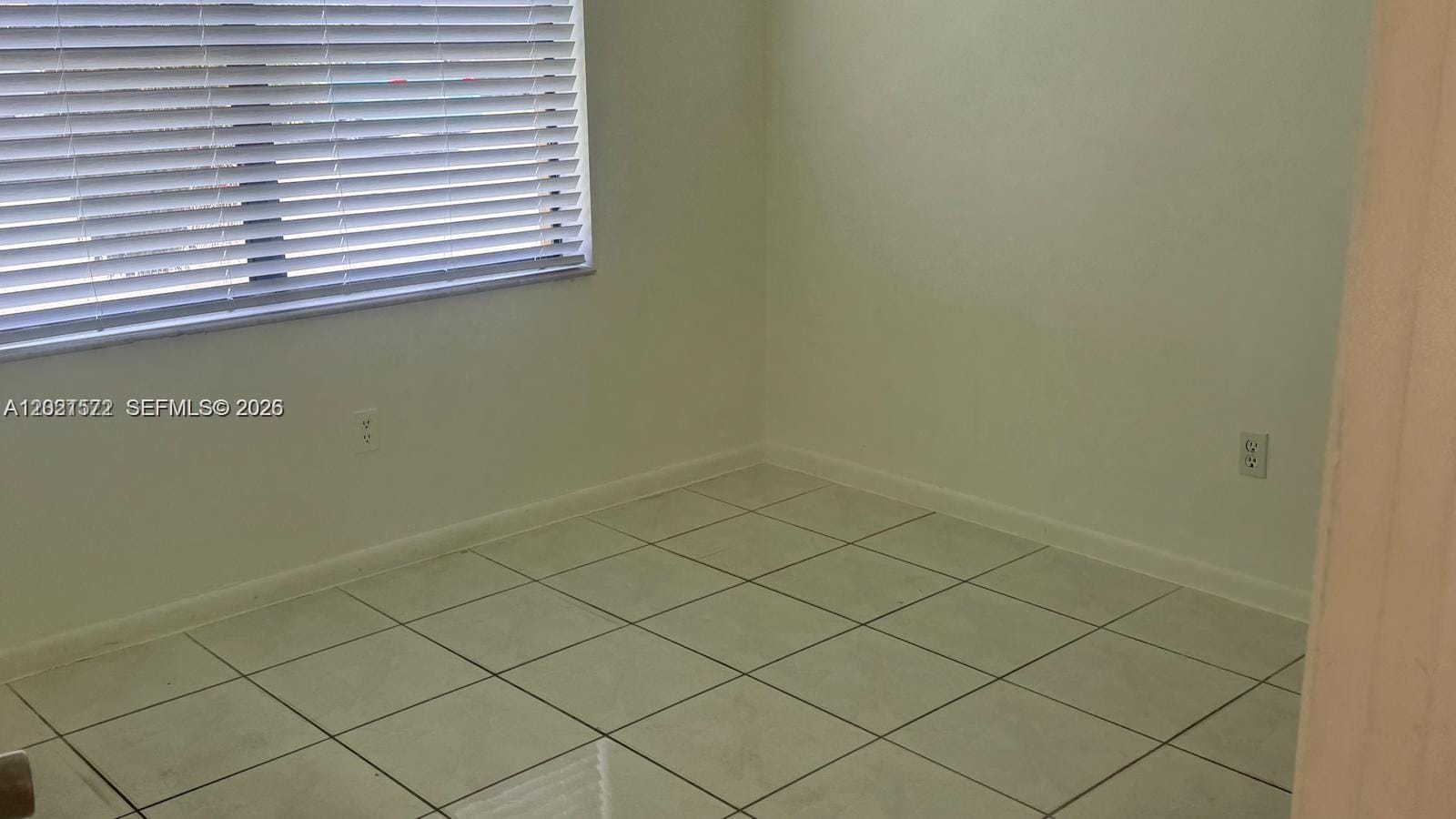 2715 W 66th Street 13-21 — photo 12