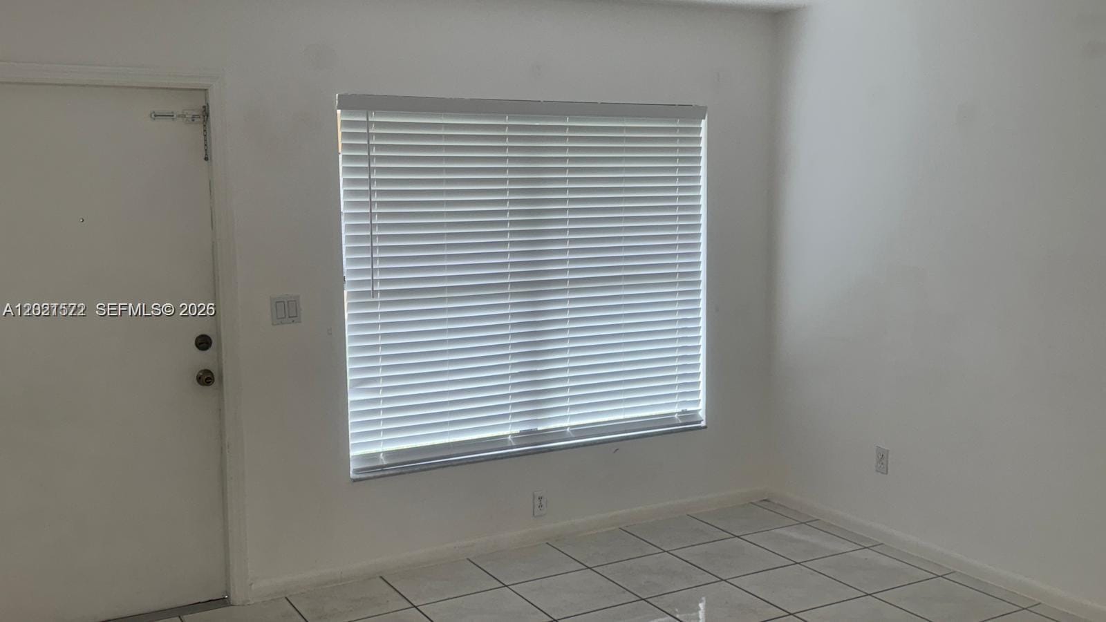 2715 W 66th Street 13-21 — photo 3