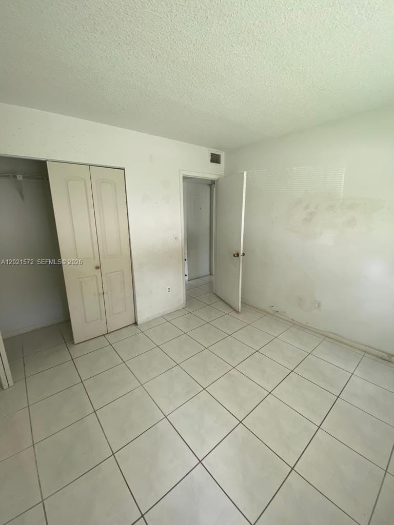 2715 W 66th Street 13-21 — photo 4