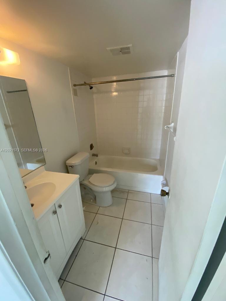 2715 W 66th Street 13-21 — photo 7