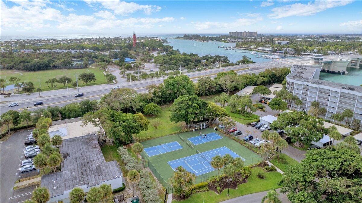 1648 Jupiter Cove Drive 210, Jupiter, FL 33469 photo 25