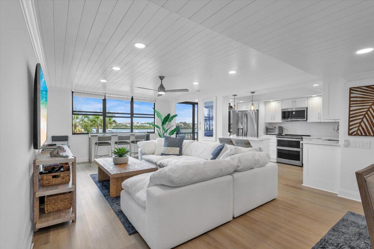1648 Jupiter Cove Drive 210, Jupiter, FL 33469, Jupiter