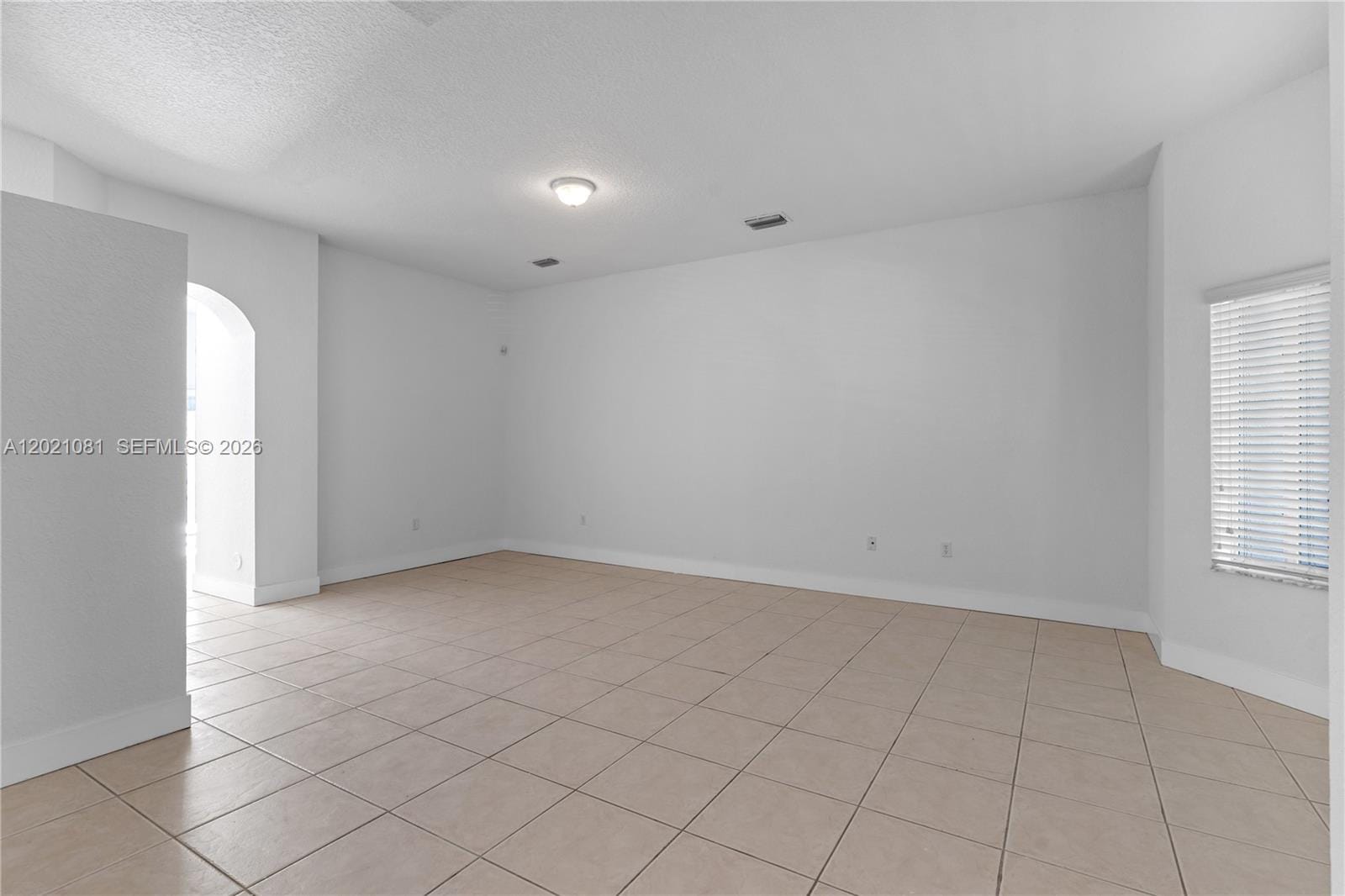 2312 SE 21st Street 2312 — photo 9