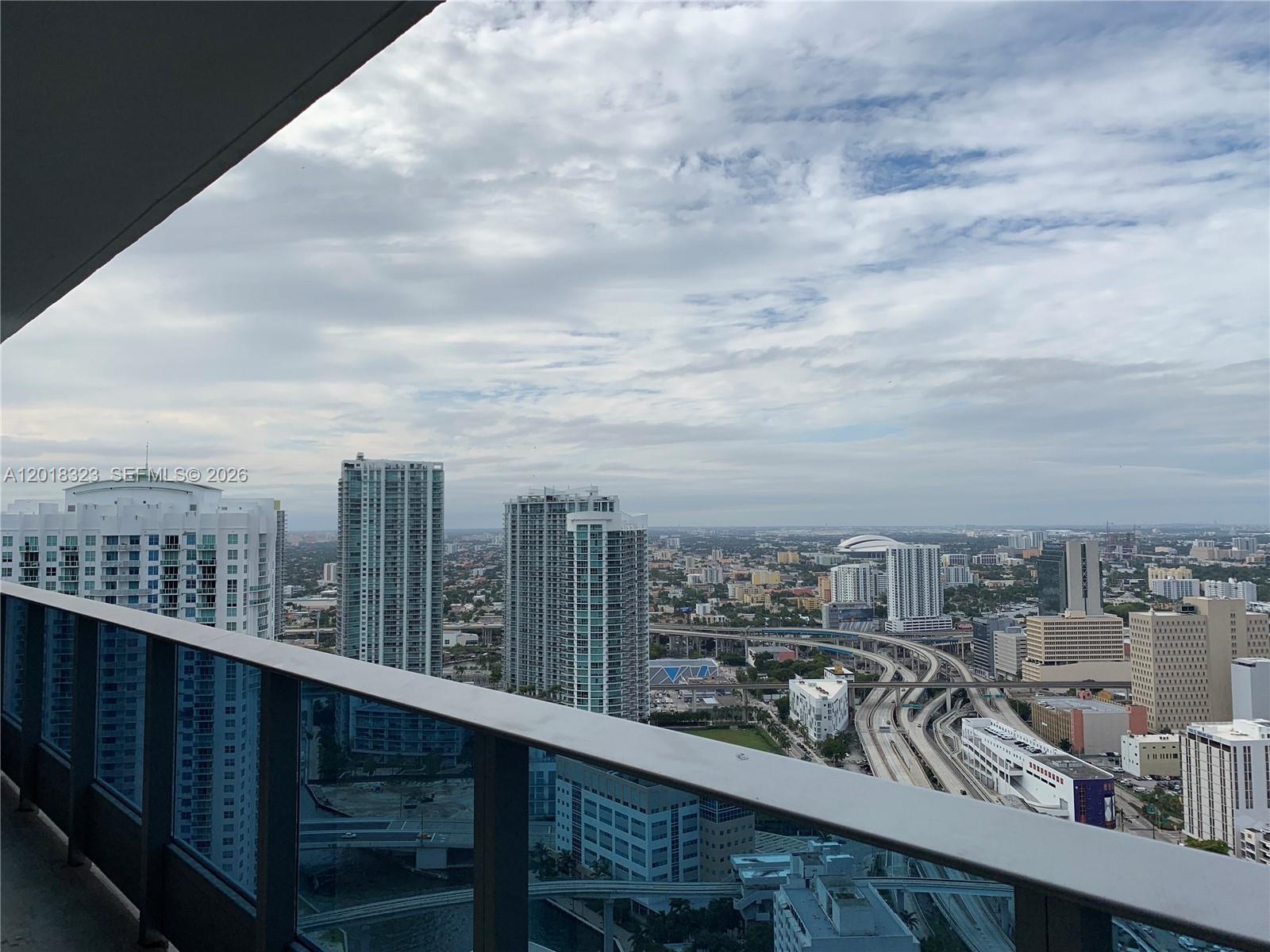 200 Biscayne Boulevard Way 4212, Miami, FL 33131, Miami