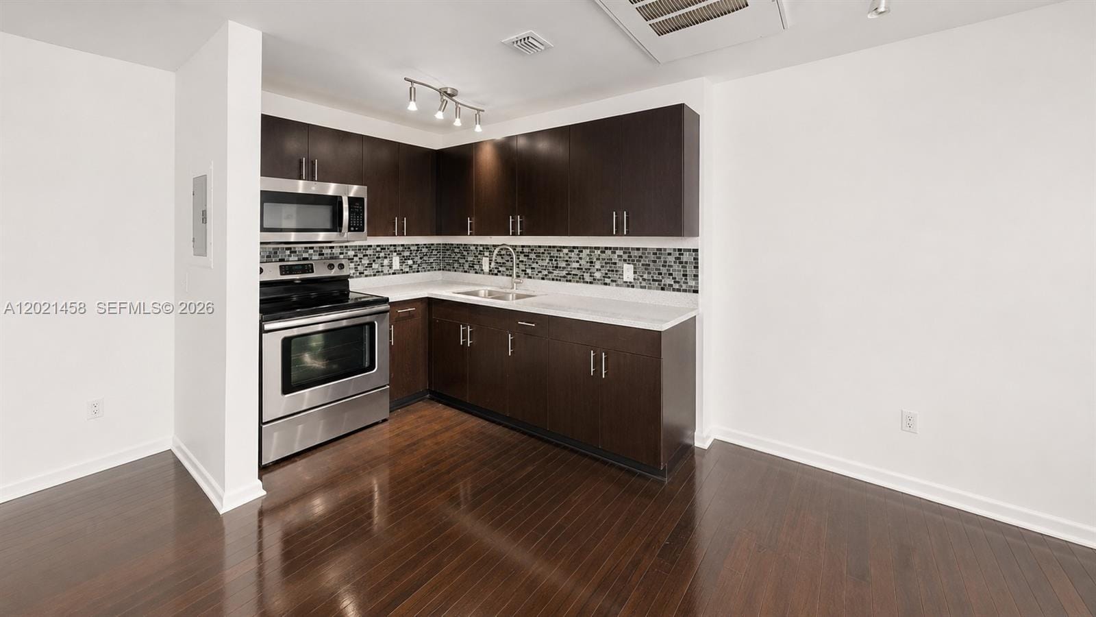 1542 Drexel Avenue 105, Miami Beach, FL 33139 photo 2