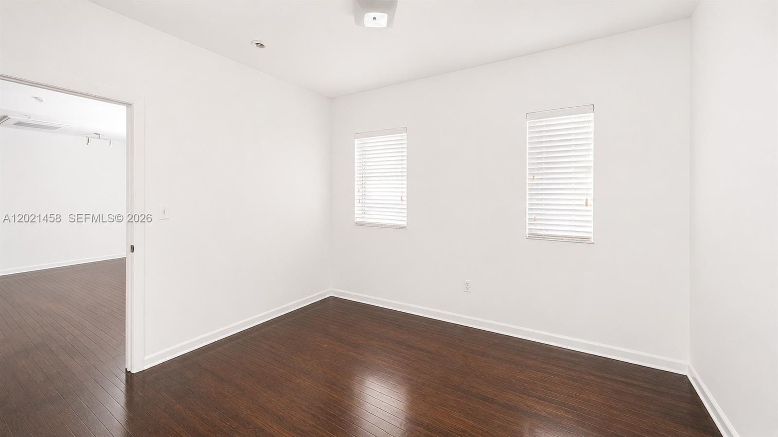 1542 Drexel Avenue 105, Miami Beach, FL 33139 photo 4