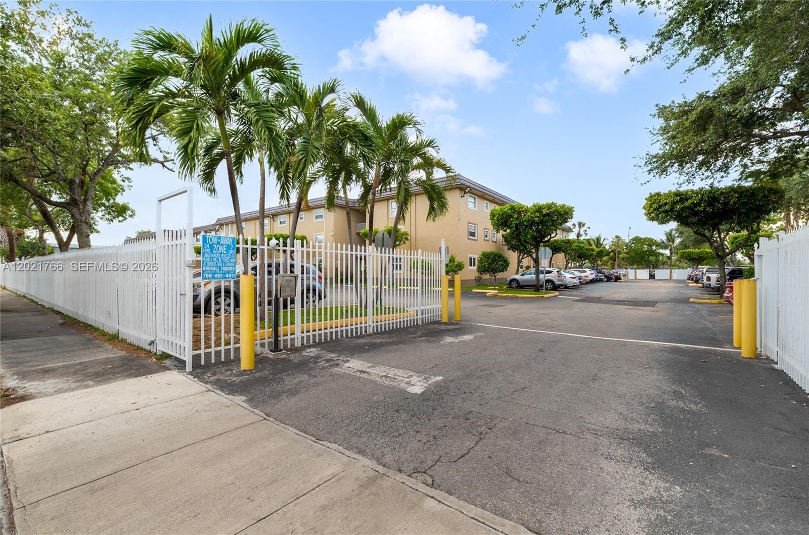 4655 Palm Avenue 326 — photo 7