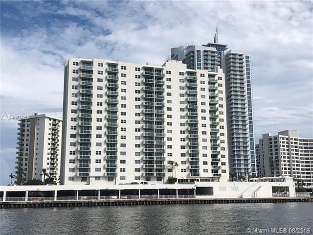 3000 S Ocean Drive 322, Hollywood, FL 33019