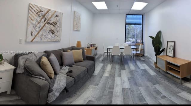 12550 Biscayne Boulevard 220, North Miami, FL 33181