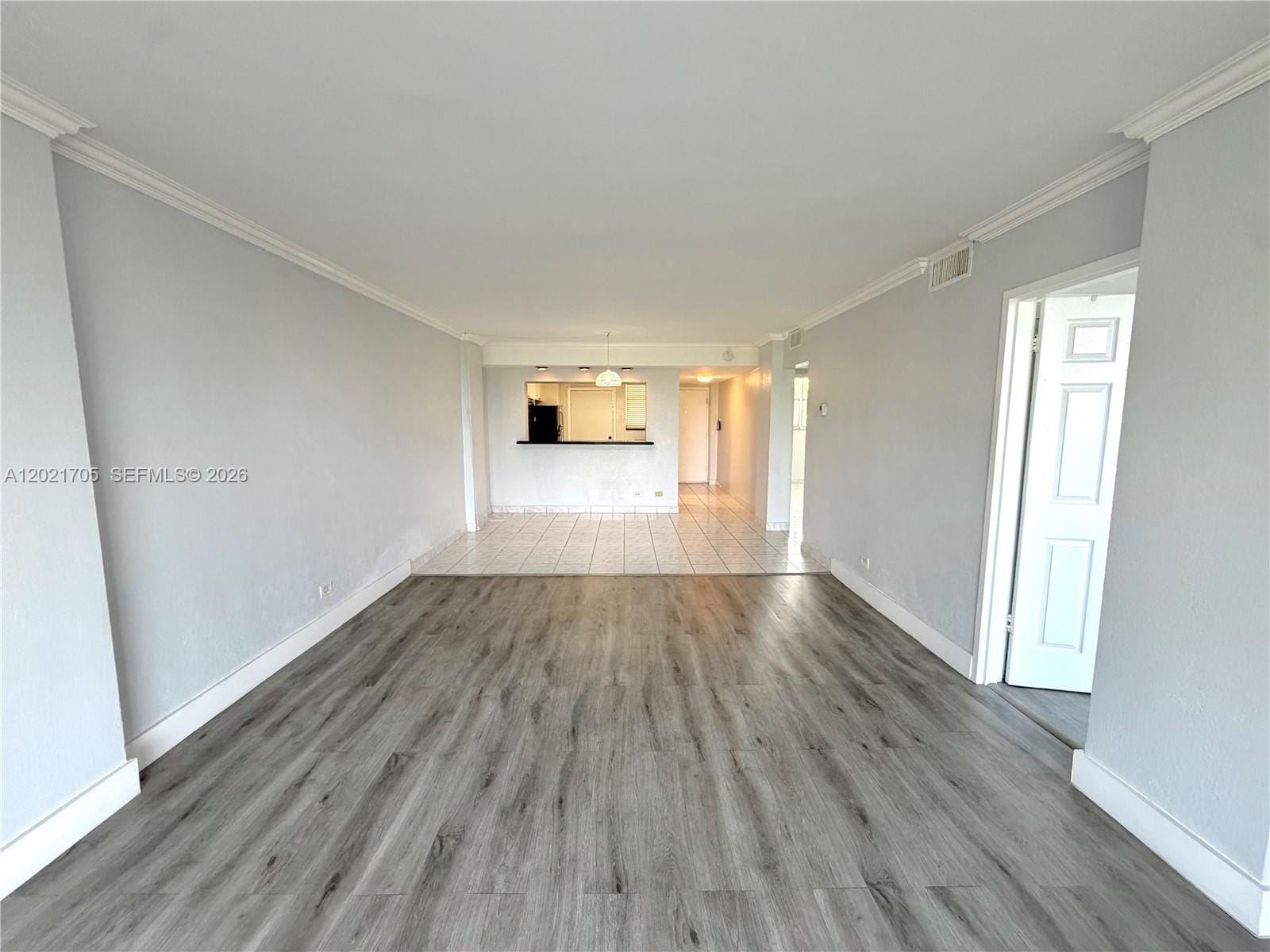 3660 NE 166th Street 414 — photo 2
