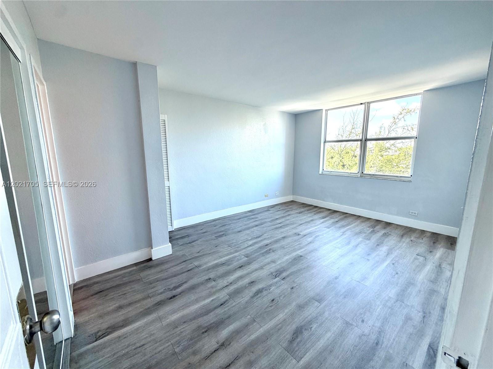 3660 NE 166th Street 414 — photo 10