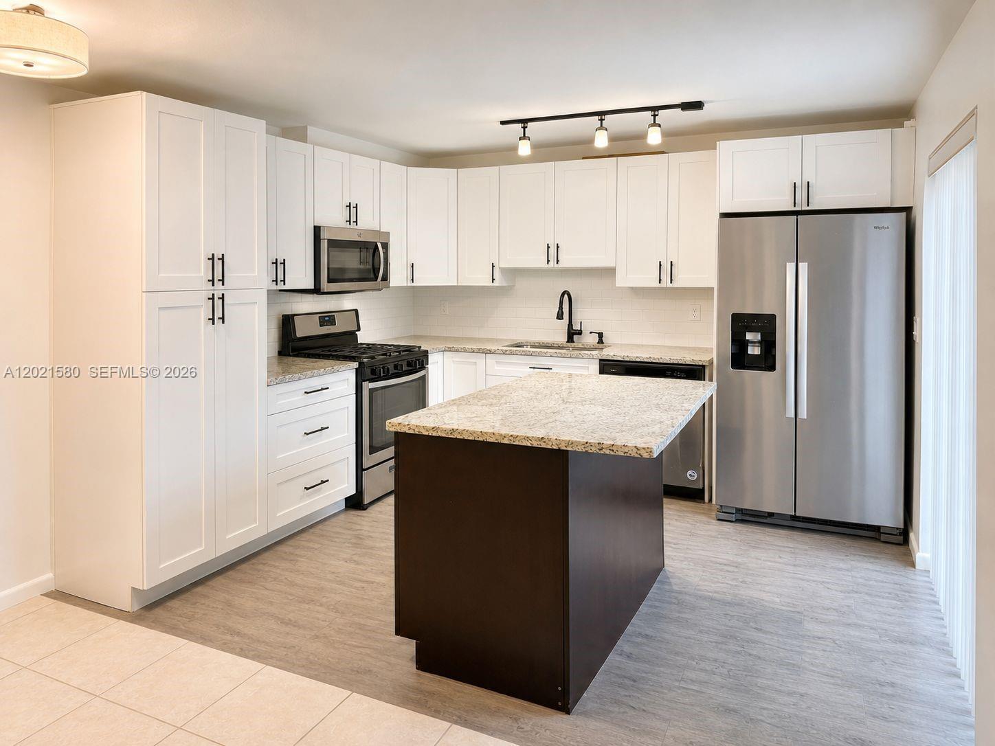 3359 Gardens East Drive B, Palm Beach Gardens, FL 33410, Palm Beach Gardens