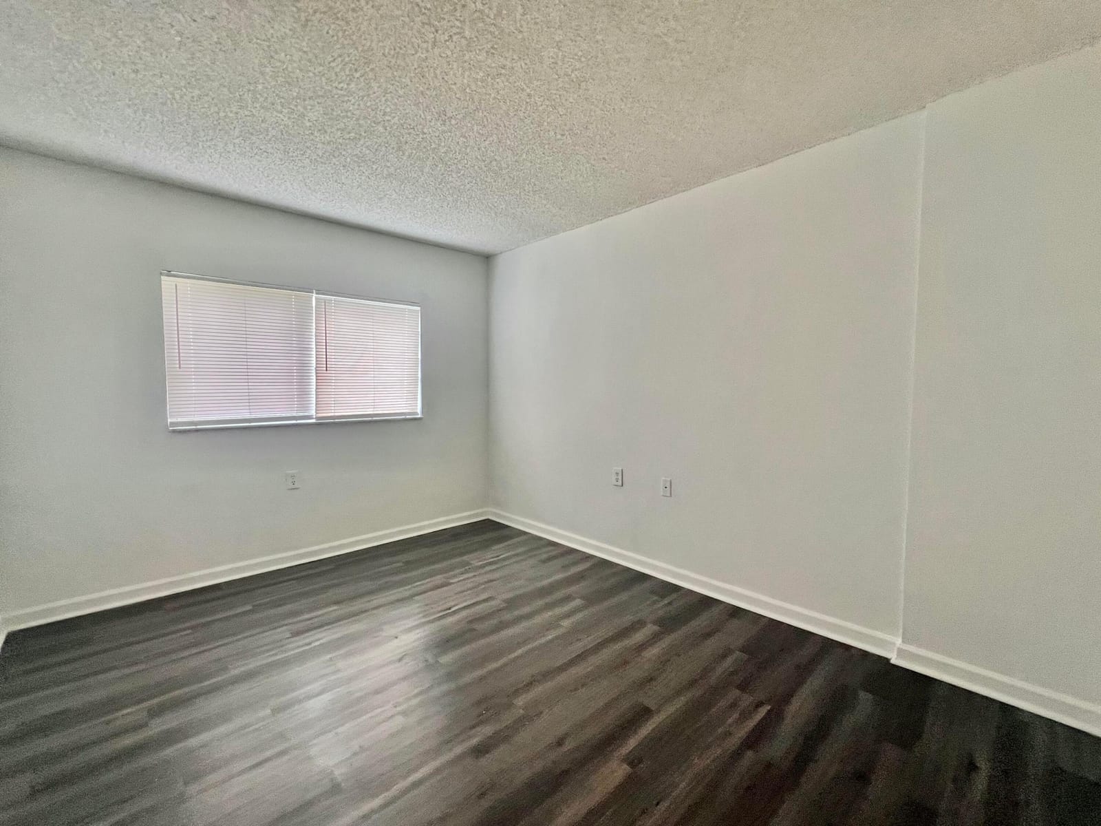 1215 N Benoist Farms Road 203 — photo 10