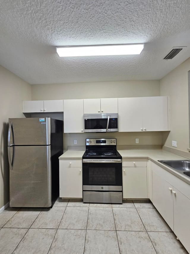 1063 Golden Lakes Boulevard 322, West Palm Beach, FL 33411