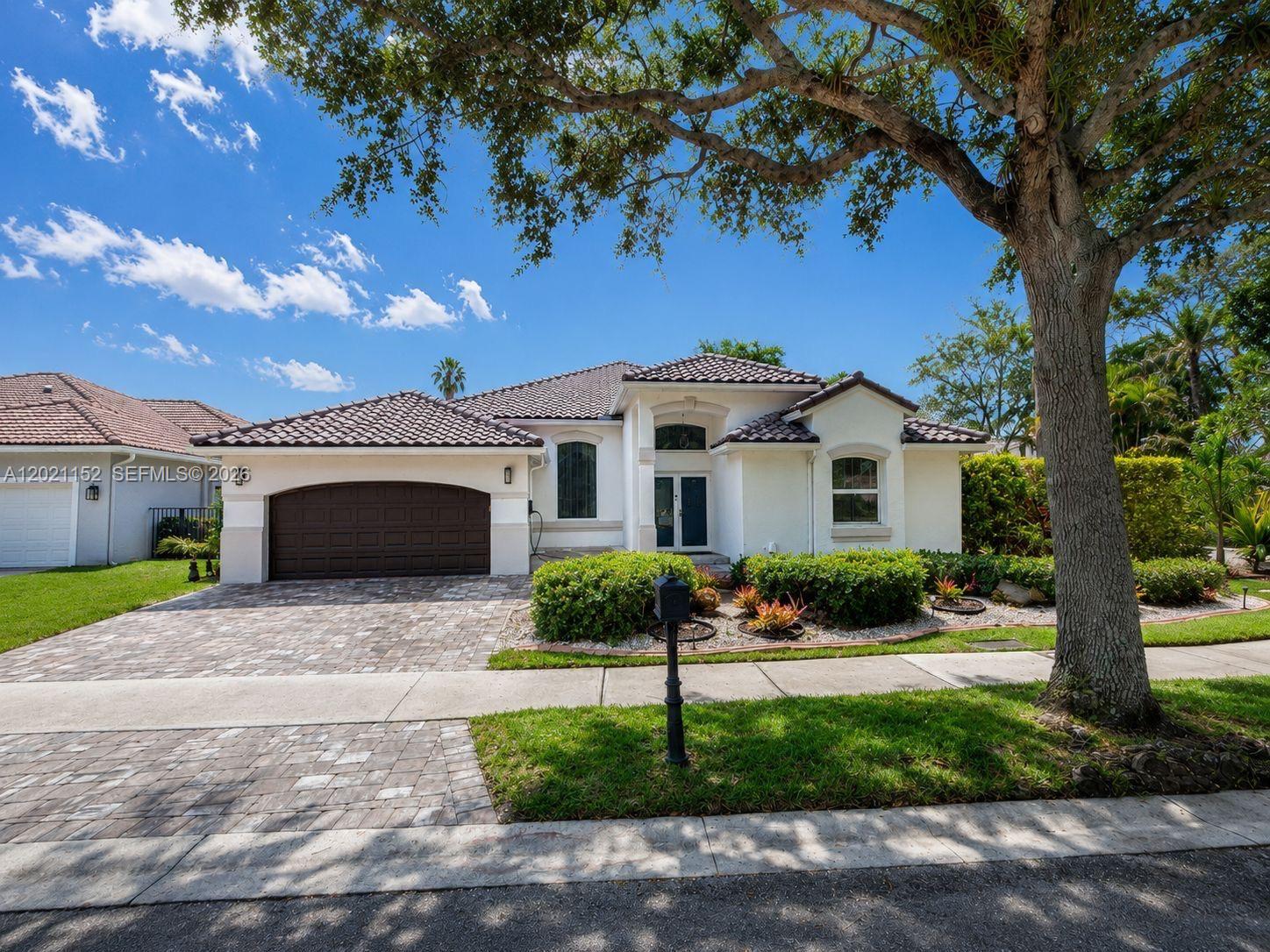 2616 Oakbrook Court, Weston, FL 33332, Weston