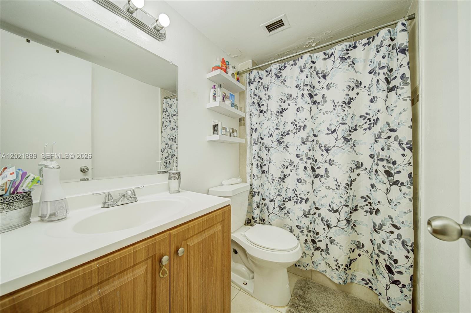 494 NW 165th St Road C-205 — photo 11