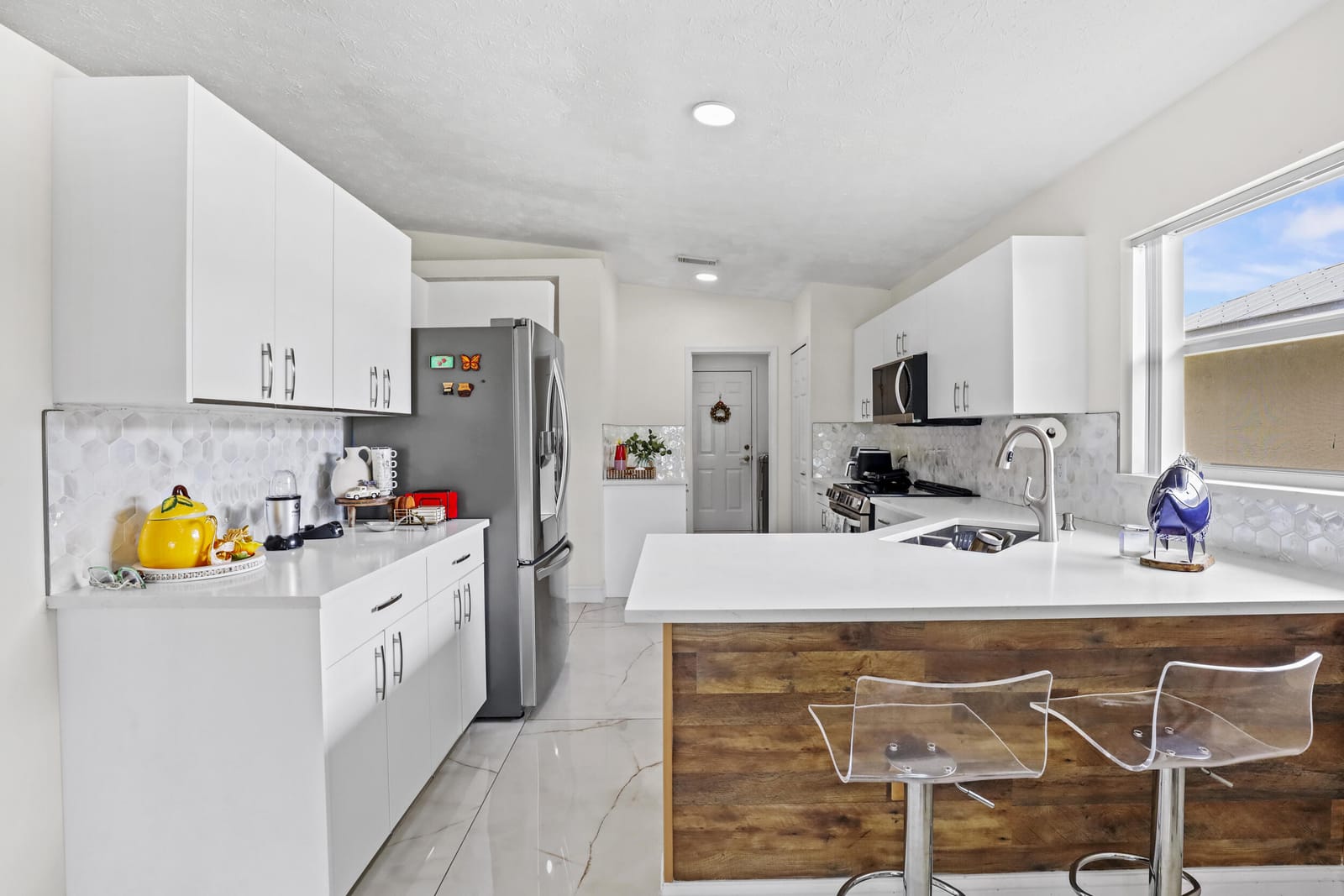 6648 Gaviota — photo 11